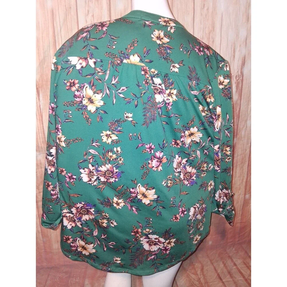 Roz & Ali Green Floral Long Roll Tab Sleeve V-neck Blouse Sz XL - Picture 3 of 3